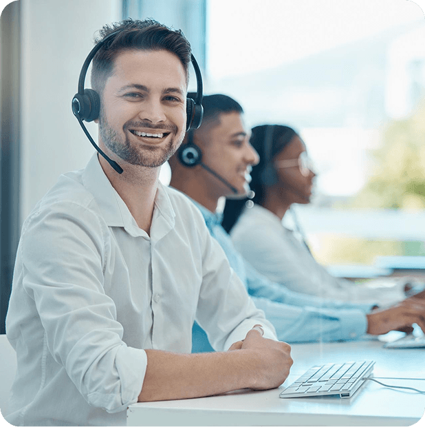Support agent managing tickets from a help desk platform